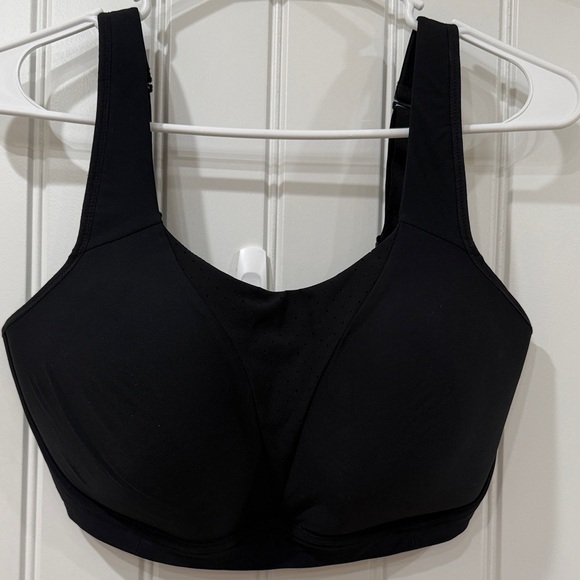 Lululemon Black Sports Bra - Picture 4 of 9